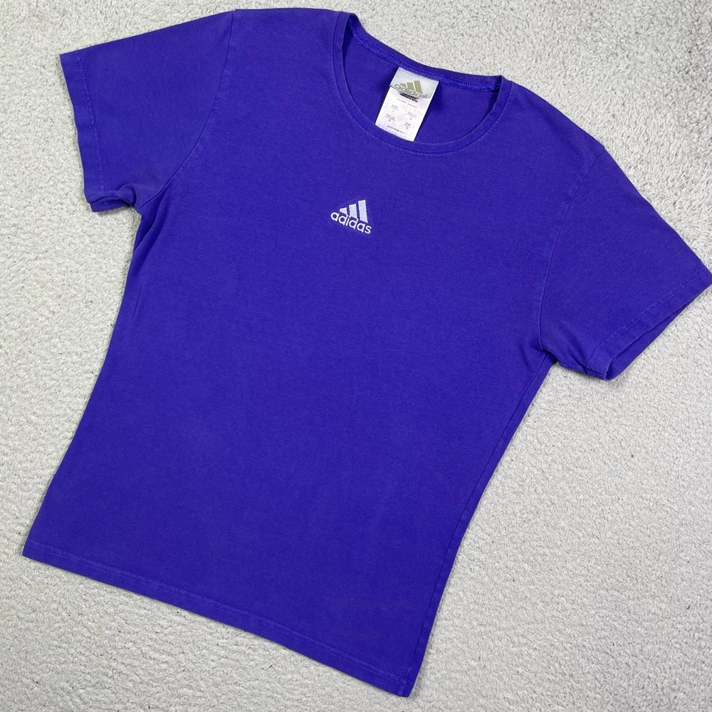 Vintage y2k adidas center logo T-shirt‎